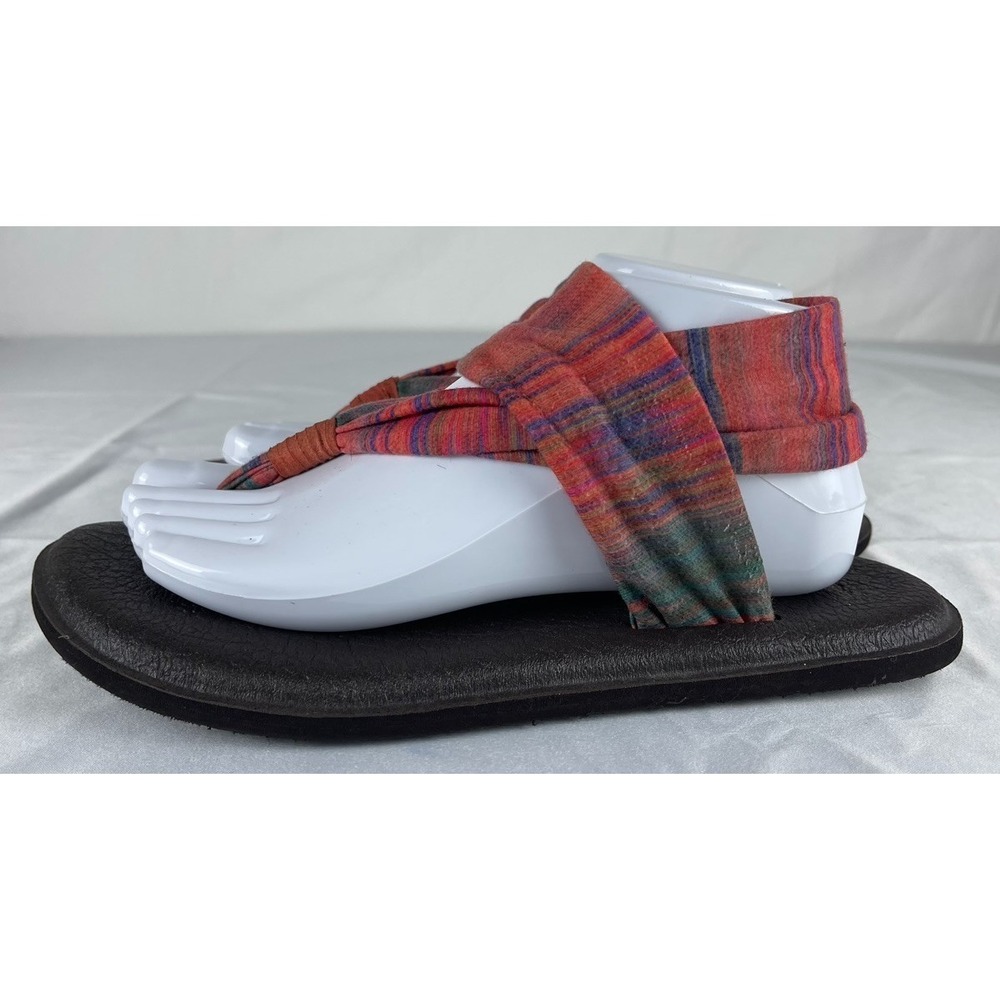 SANUK YOGA SLING‎ SANDALS WOMENS SIZE 8 PLAID MULTICOLOR STRIPED THONG CASUAL